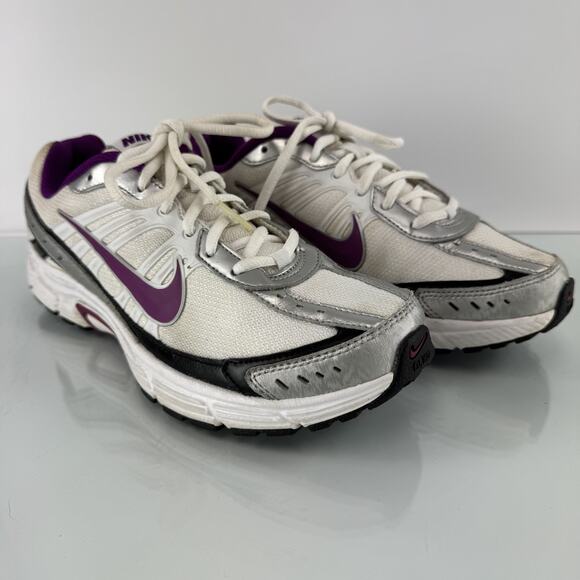 Nike Dart 8 Women's Athletic Running Shoes White Purple Size 9 - Picture 2 of 10